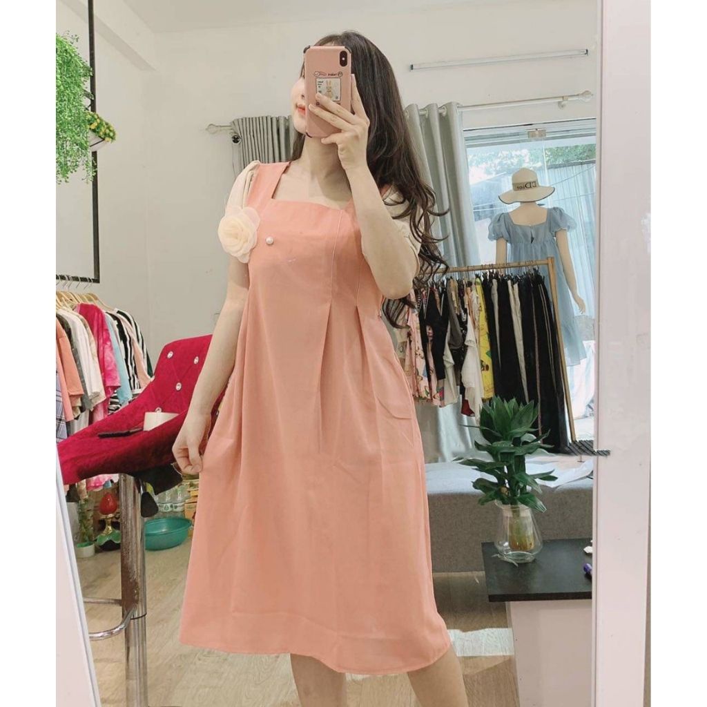 Đầm bầu cổ vuông hoa ngực M317 vải cát hàn thời trang thiết kế Mom and baby
