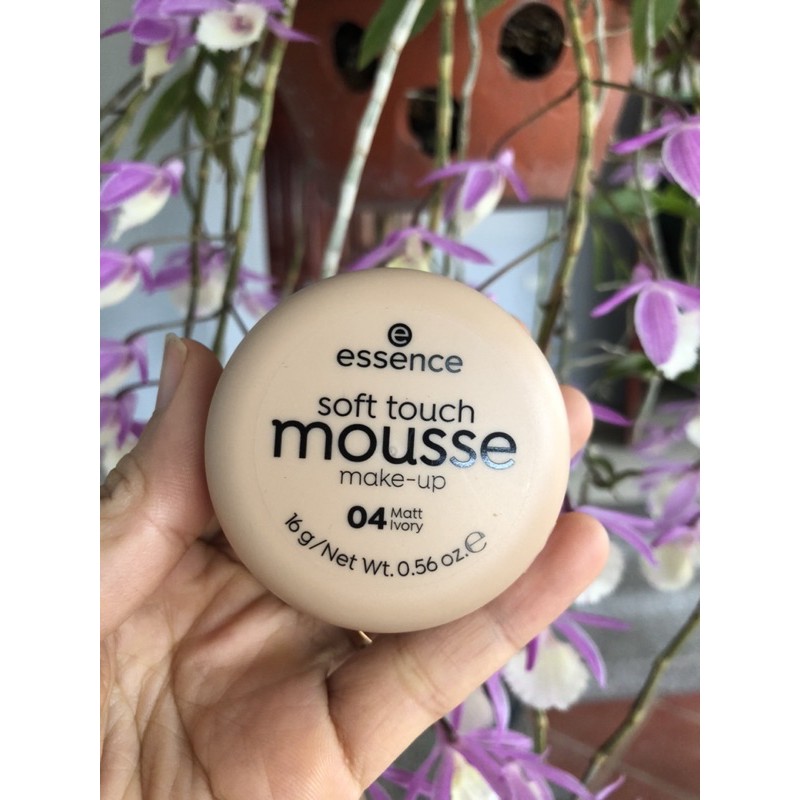 Phấn Tươi Đức Essence Soft Touch Mousse Tông Màu 04