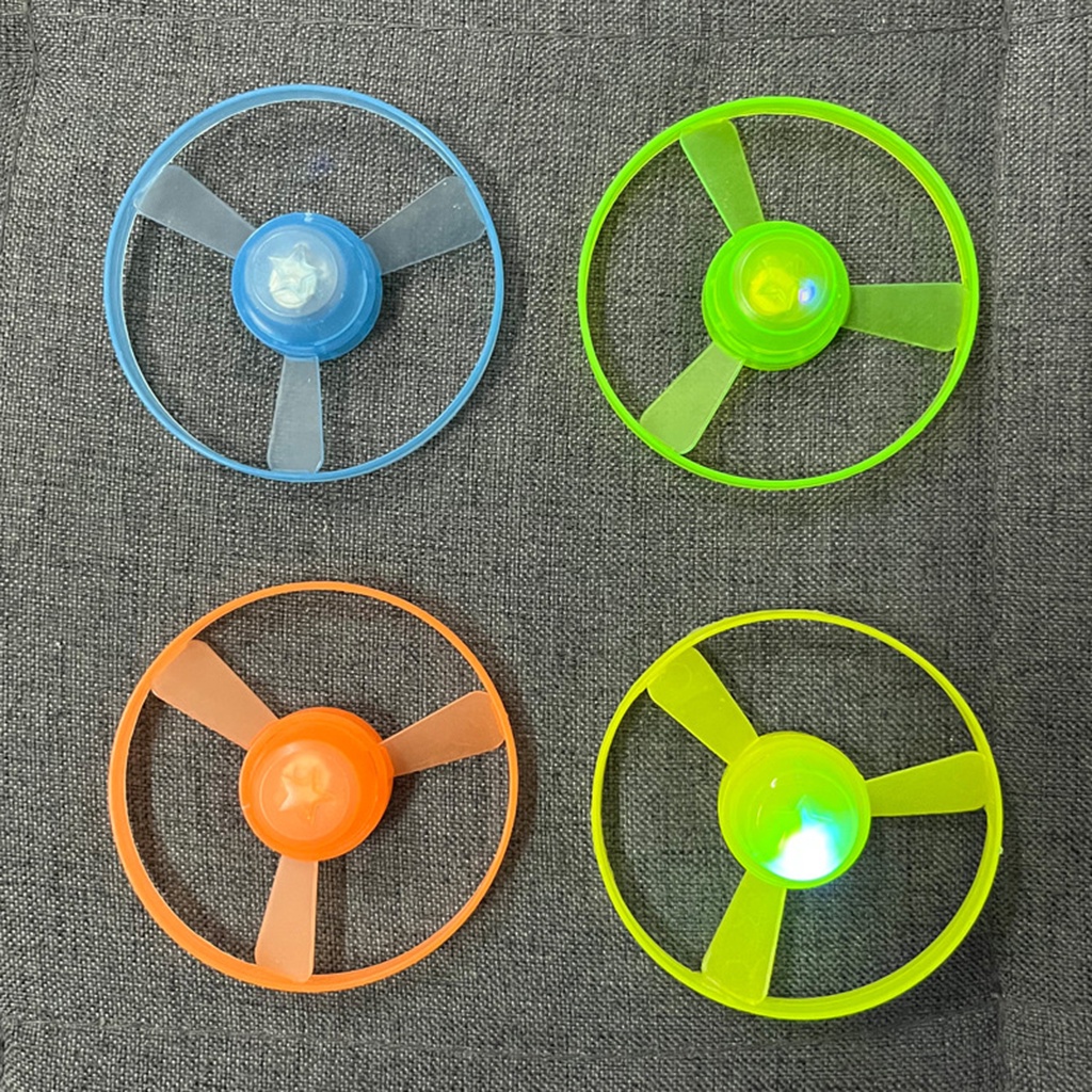 Chong chóng phát sáng, con quay phát sáng bộ 1 súng, 4 chong chóng, 1 con quay nhiều màu sắc vui nhộn cho bé
