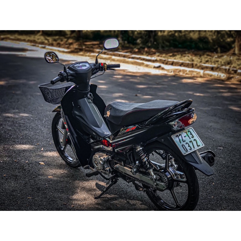 Tem Rời Sirius cao cấp mẫu Y11zr dán cho xe màu Full đen