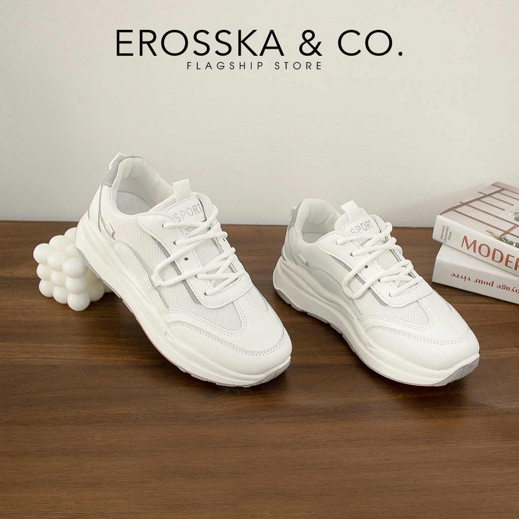 Erosska - Giày sneaker nữ đi học êm chân năng động màu trắng đế kem _ GS010