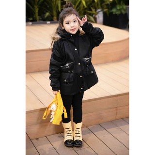 Khoác parka cho bé