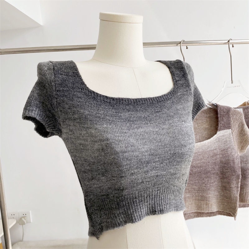 Áo Thun Nữ Ngắn Tay Cổ Vuông Sọc Cầu Vồng Gợi Cảm