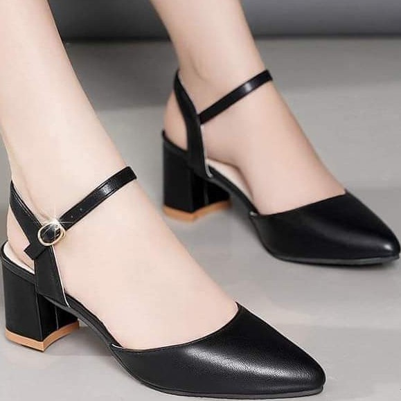 Giày cao gót thời trang mũi nhọn hở gót cao 5cm màu đen size nhỏ 31 32 33 34 35