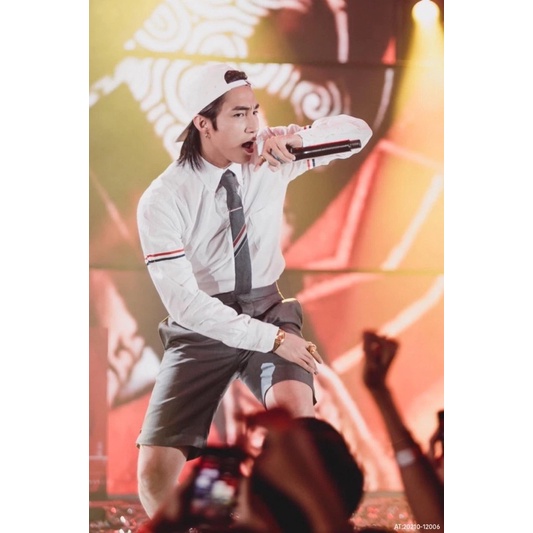 Áo sơ mi thomw 3 vạch hót trend 2022