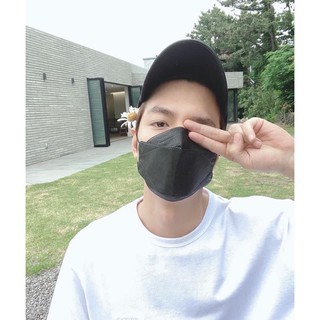 Khẩu trang 50 chiếc mask 4D KF94 tiêu chuẩn tốt BANANA | BigBuy360 - bigbuy360.vn