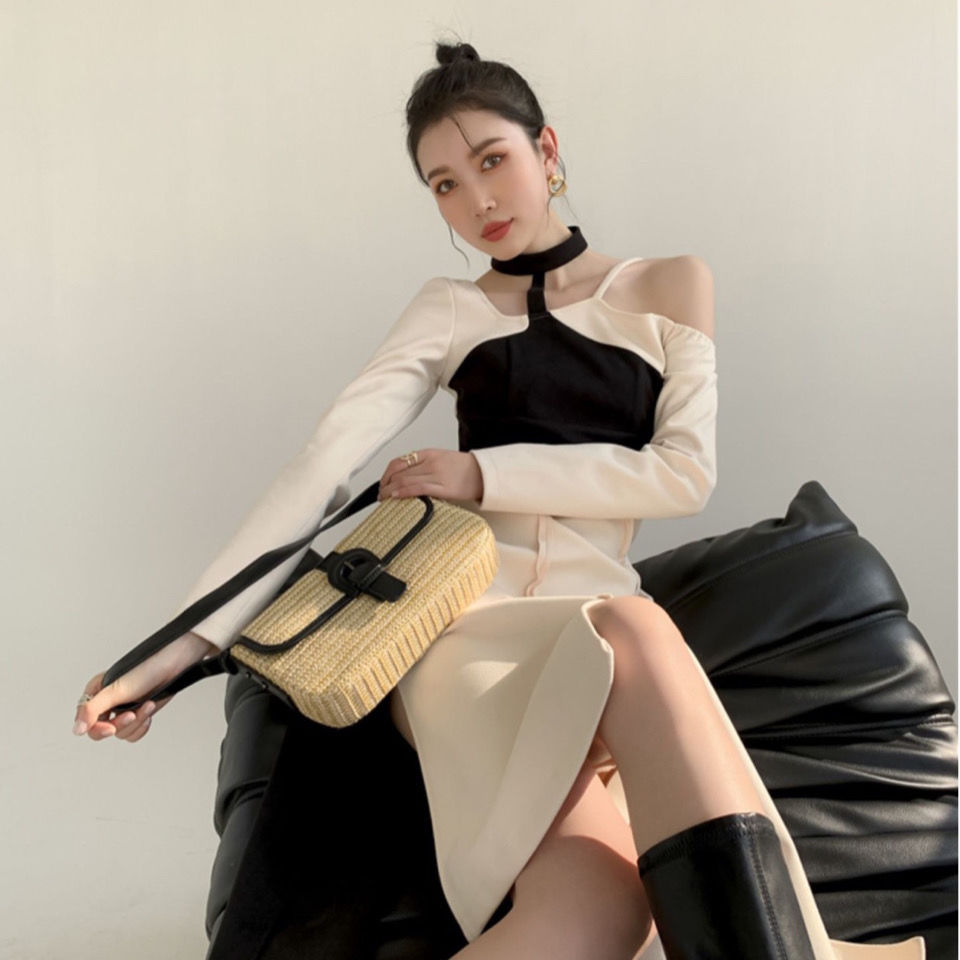 Váy lửng vai chéo cổ bất đối xứng phối màu tương phản thiết kế thời trang | BigBuy360 - bigbuy360.vn