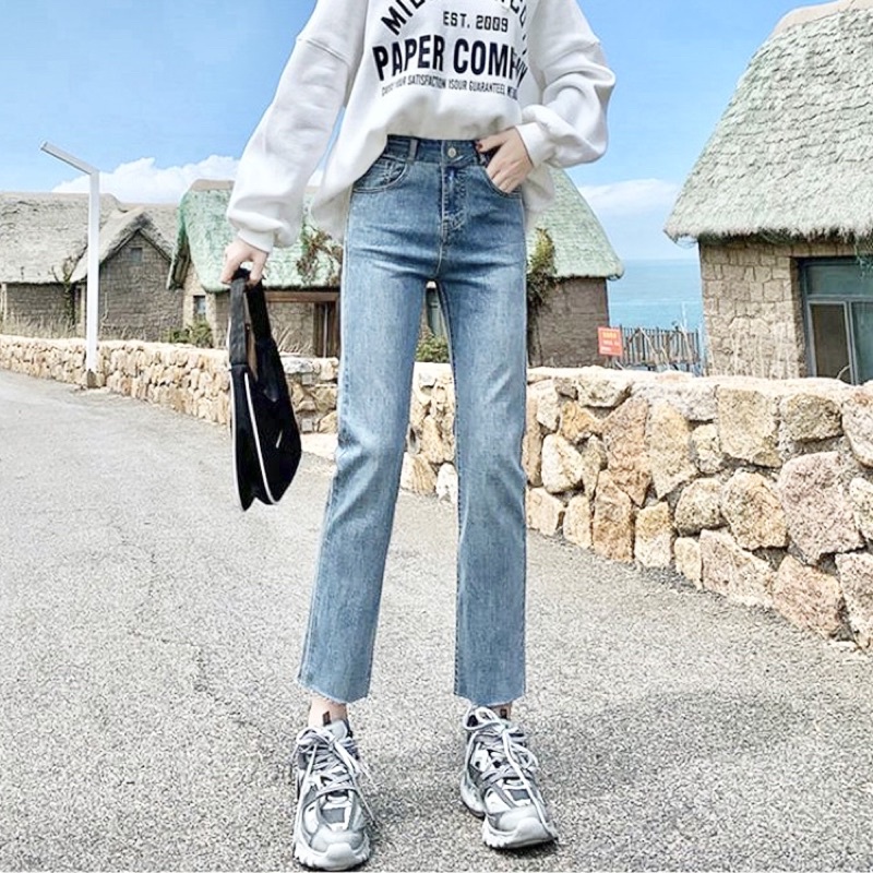 Quần jean ống đứng trơn cắt gấu màu xanh nhạt