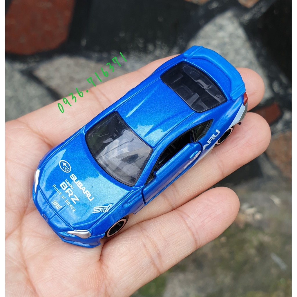 Mô hình xe Subaru màu xanh mở được cửa phiên bản đặc biệt tomica Nhật Bản
