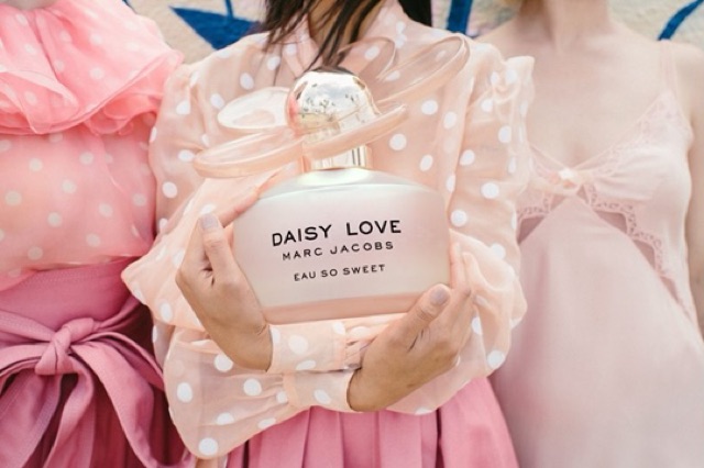 CÓ SẲN Nước hoa mini Marc Jacobs Daisy Love Eau So Sweet EDT 4ml AUTHENTIC