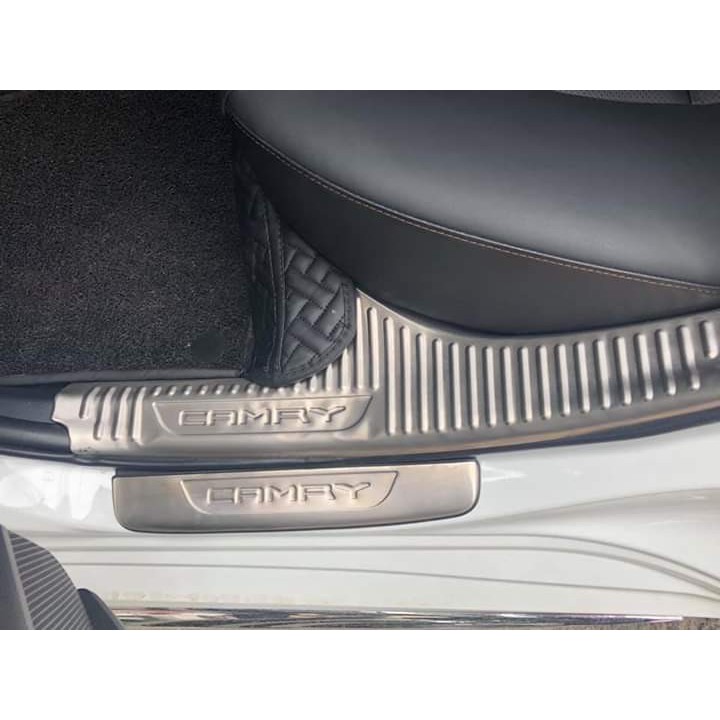 BỘ 8 ỐP BẬC TRONG NGOÀI INOX TOYOTA CAMRY 2019 - 2021 FULL