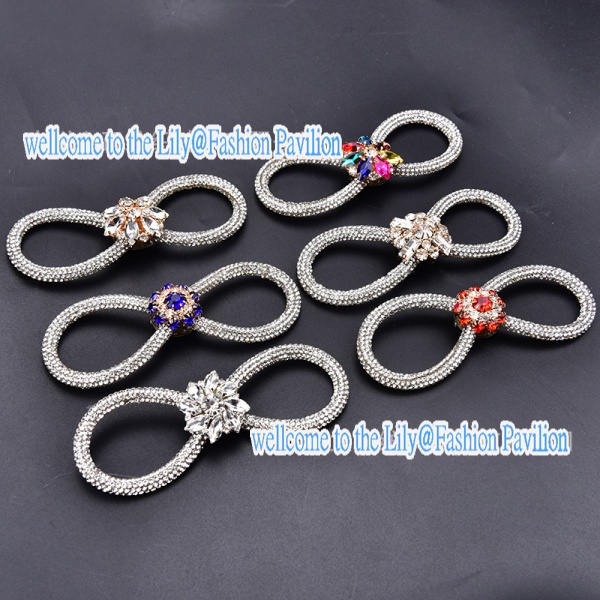 1604082 Cài Áo Hình Hoa Đính Đá Kim Cương / Kim Cương Giả / Nơ / Kính / Giày Dép Phong Cách Hàn