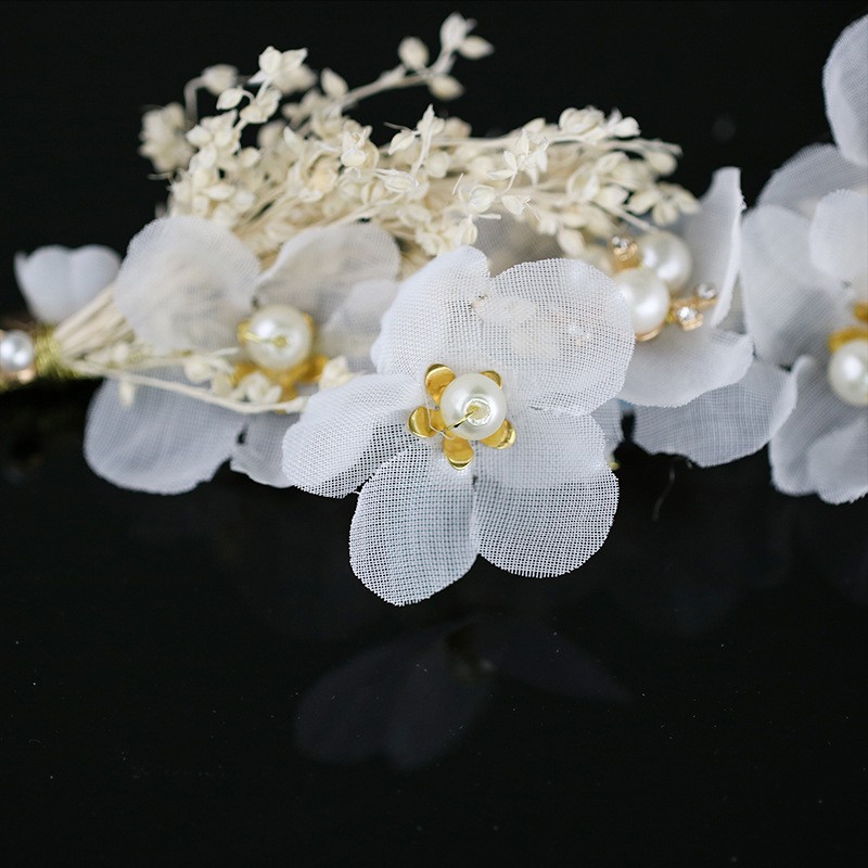 Băng đô đính hoa và ngọc trai xinh xắn dành cho nữ