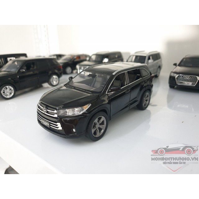 Xe mô hình Toyota Highlander, tỉ lệ 1:32