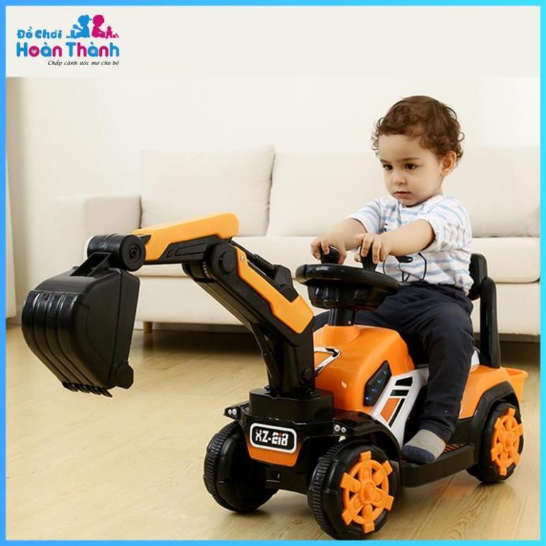Xe cẩu điện trẻ em cỡ lớn, có thể di chuyển tiến lùi, điều chỉnh cần múc phù hợp cho bé 2-6 tuổi