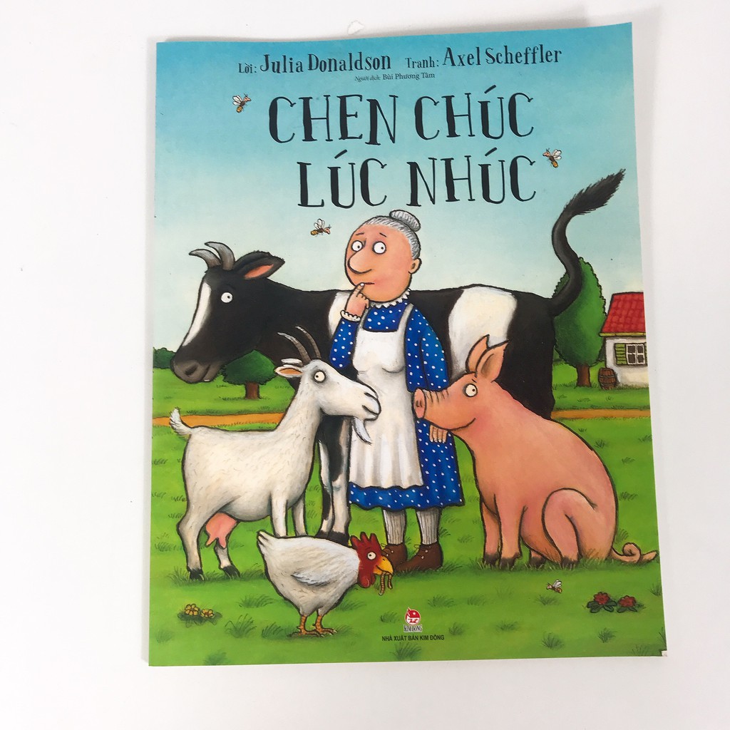 Sách - Chen chúc lúc nhúc