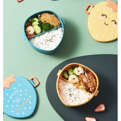 Hộp cơm dâu tây 3 ngăn nhỏ HC11 Lunch Box thức ăn cute dễ thương pastel 20*12*6cm