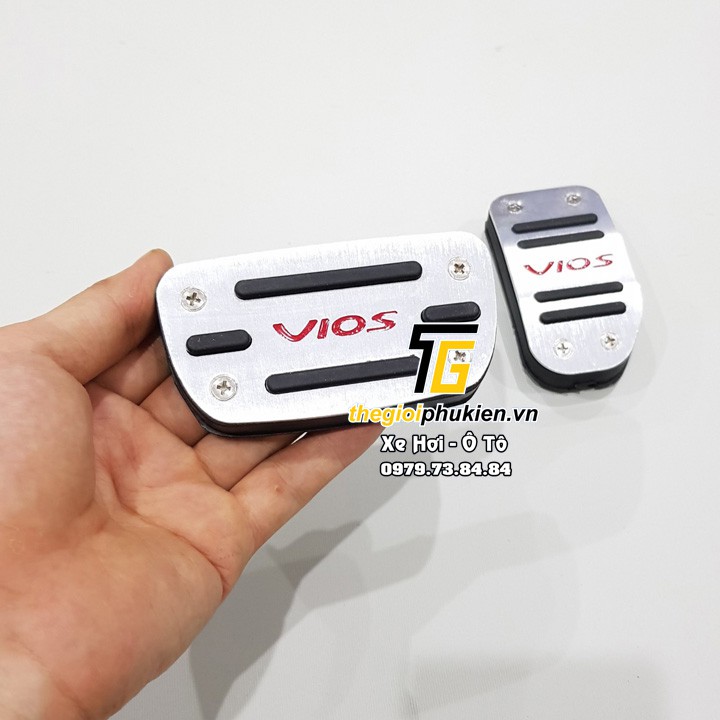 Bộ ốp bảo vệ bàn đạp ga, bàn đạp phanh cho xe Toyota Vios 2019
