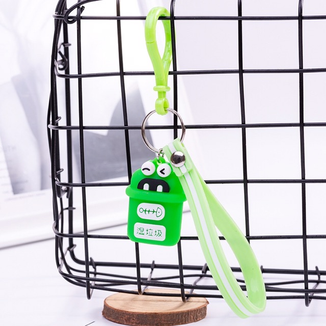 Móc khoá thùng rác vui nhộn