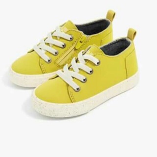 Giày Zara vàng dư xịn cho bé