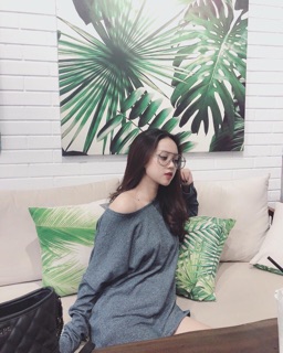 Áo len tiêu lệch vai