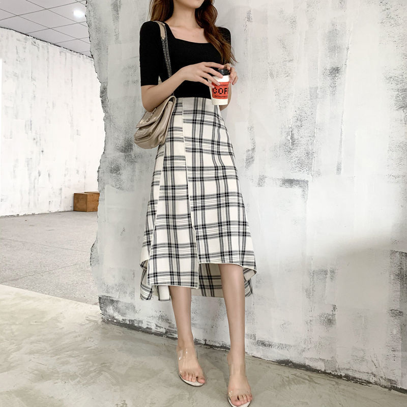 Chân Váy Midi Với Họa Tiết Ca Rô Xinh Xắn Theo Phong Cách Hàn Quốc 2021 | BigBuy360 - bigbuy360.vn