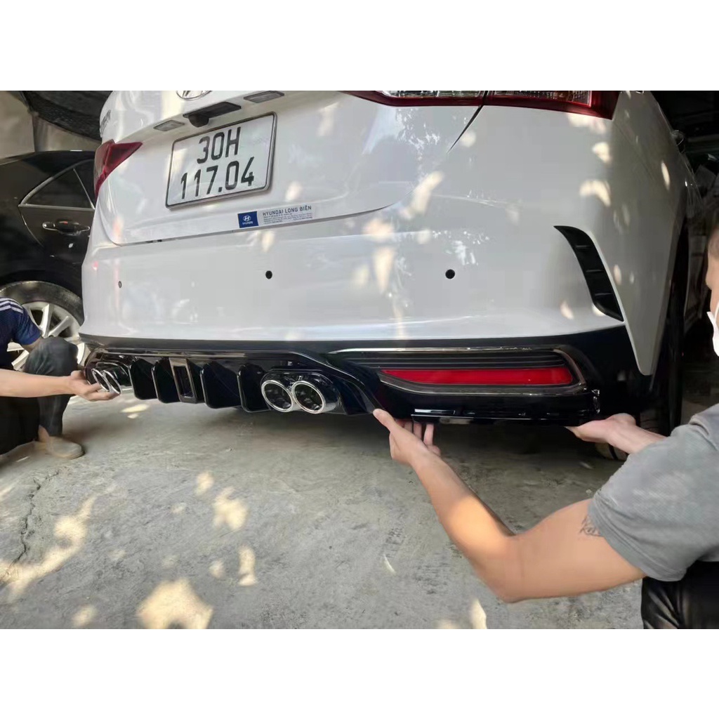 Lippo, ốp cản sau chia pô thể thao xe accent 2019- 2022