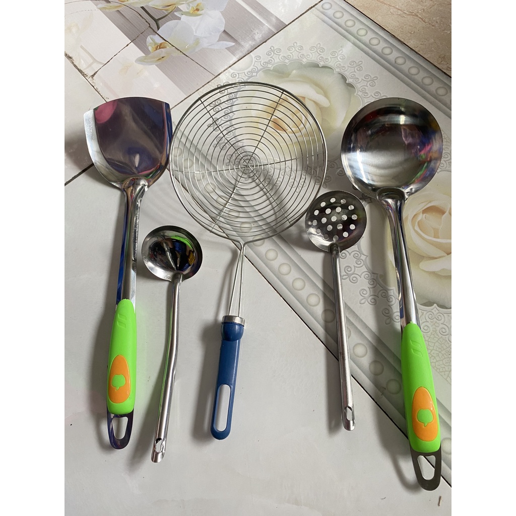 (Xả sập sàn)Bộ 5 Món: gồm Chao, Vợt, Thìa ,Muôi.. Inox.
