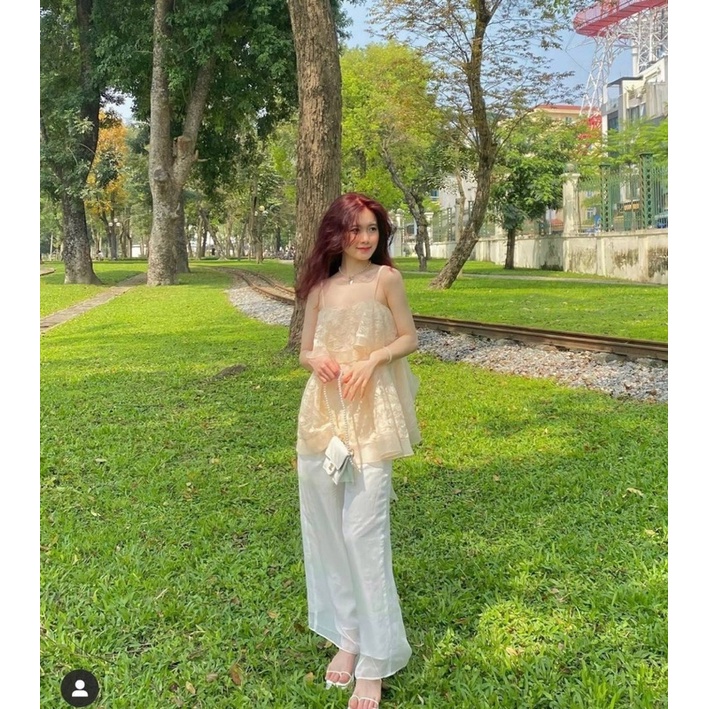 SET ÁO NUDE 2S + QUẦN SUÔNG TRẮNG 🖤 Quần suông hack dáng zinh quá 😍😍😍áo dây gợi cảm, kute lắm luôn ❤️Tha hồ tung tăng