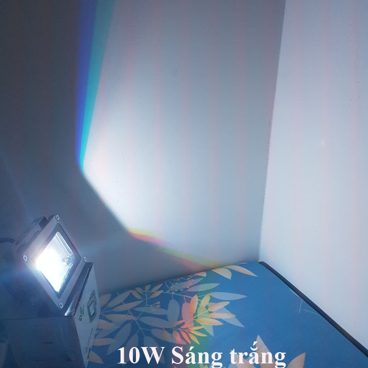 ĐÈN PHA LED CHIẾU SÂN VƯỜN, TIỂU CẢNH 10W 20W 30W 50W. SÁNG TRẮNG/VÀNG