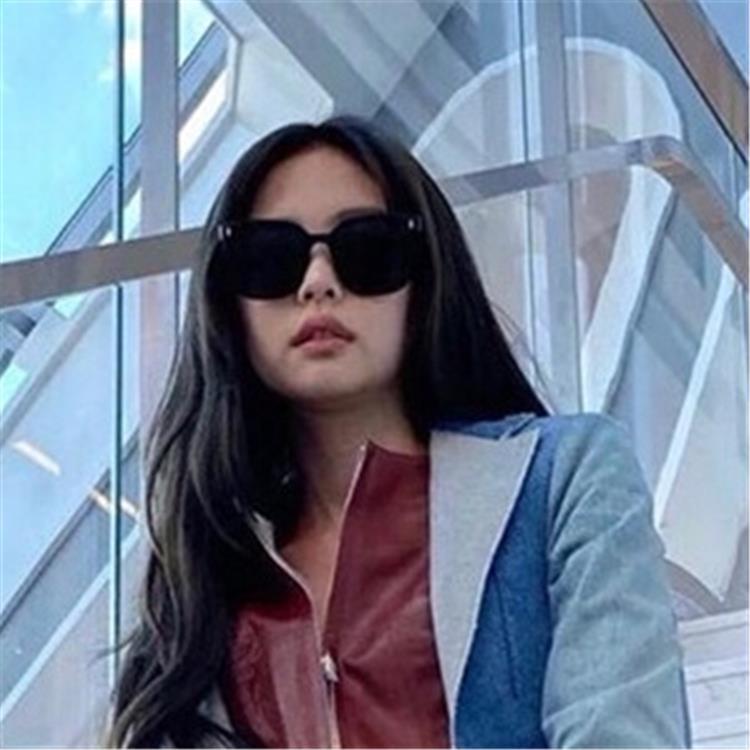 Kính Mát Gọng Kim Loại Thiết Kế Thời Trang Trẻ Trung