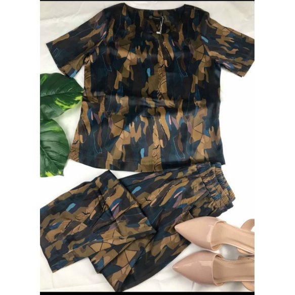 bộ lụa cao cắp 650.000đ