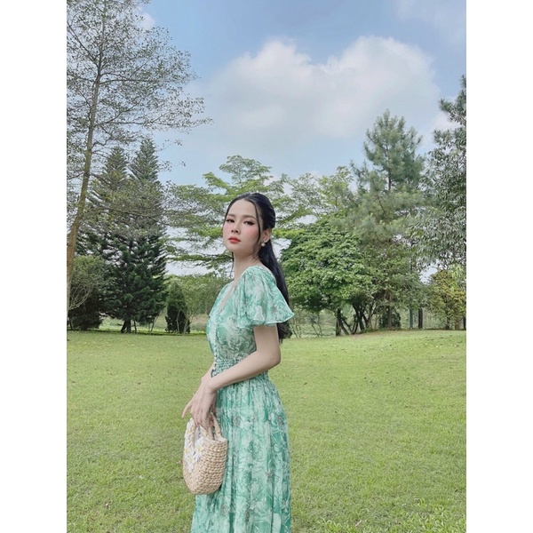 đầm maxi hoa nhí thiết kế hở lưng