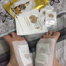 Miếng dán thải độc bàn chân 10 miếng Gold Princess Thái lan