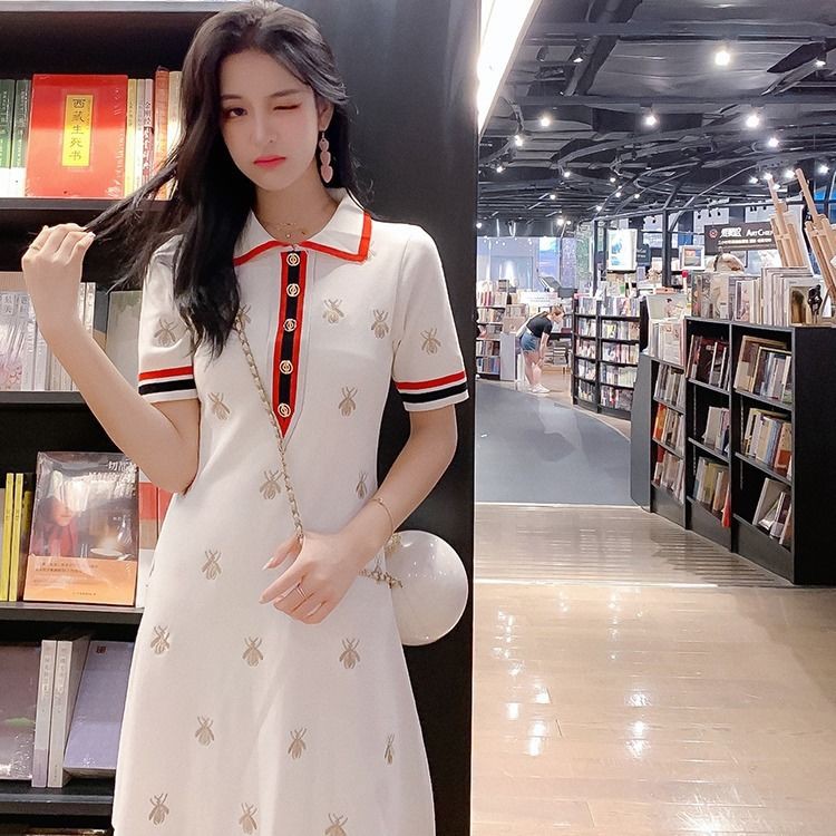 Váy dệt kim thêu hình con ong nhỏ thời trang, cổ áo POLO phiên bản Hàn Quốc mới, váy ngắn tay mỏng | BigBuy360 - bigbuy360.vn