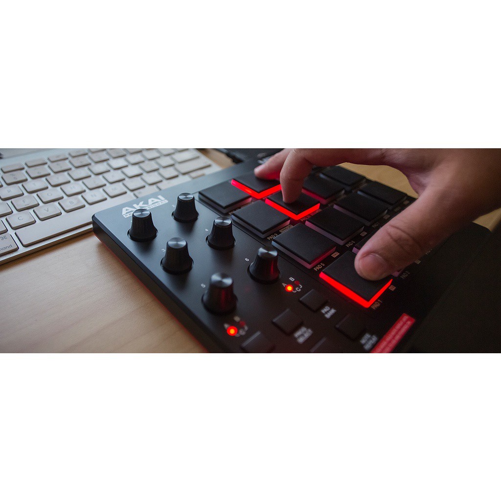 PAD trống AKAI MPD 218 - Phím nhạy như đánh thật