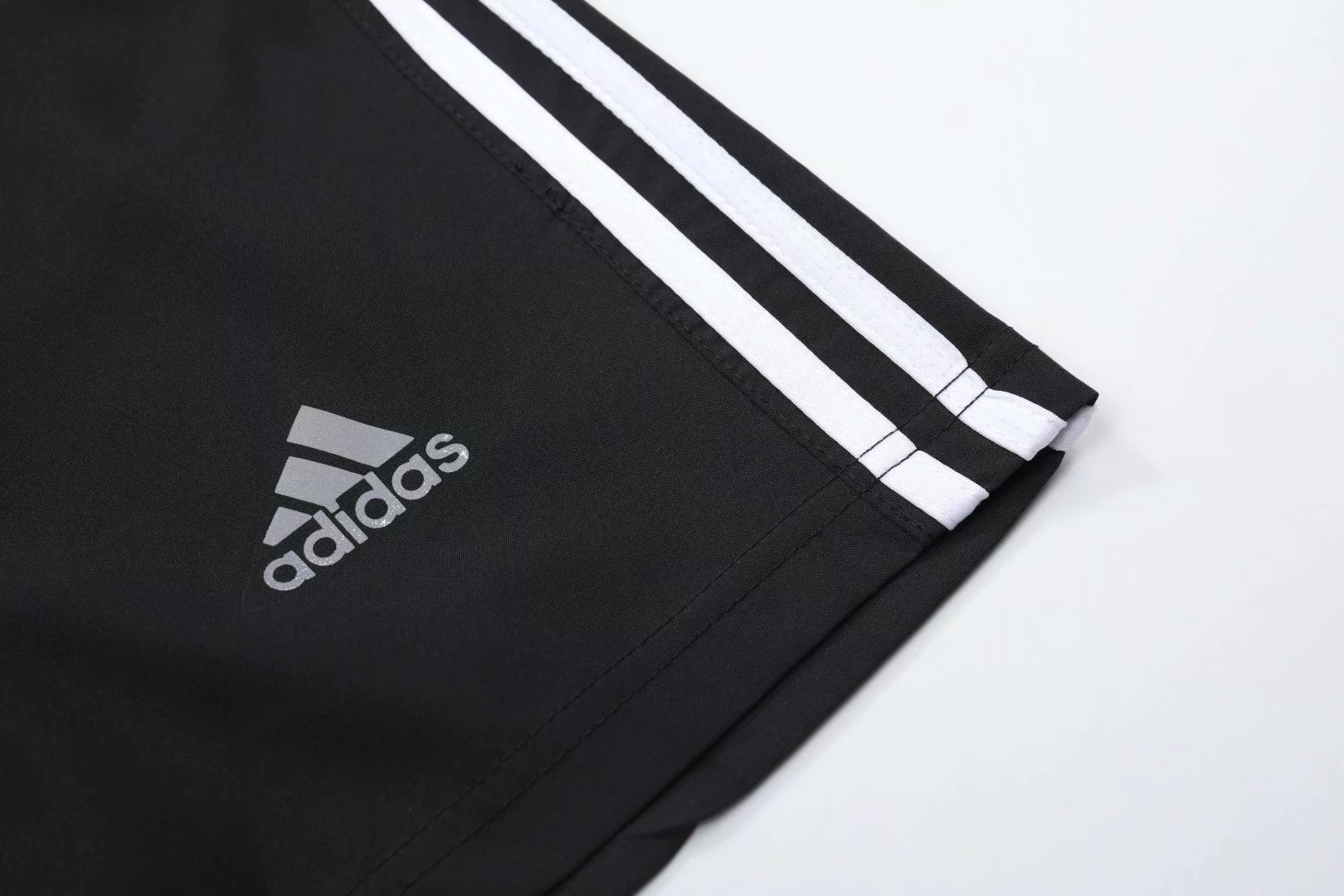 Quần Short Thể Thao Adidas 3 Sọc 100% 2021