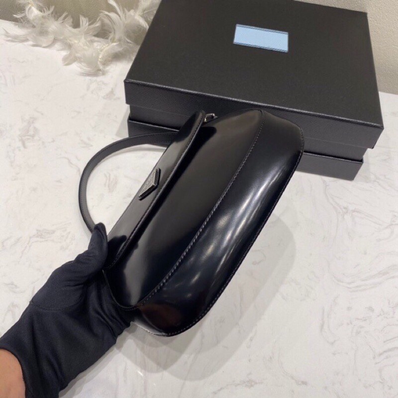 Túi đeo vai nắp gập quảng châu 925 | BigBuy360 - bigbuy360.vn