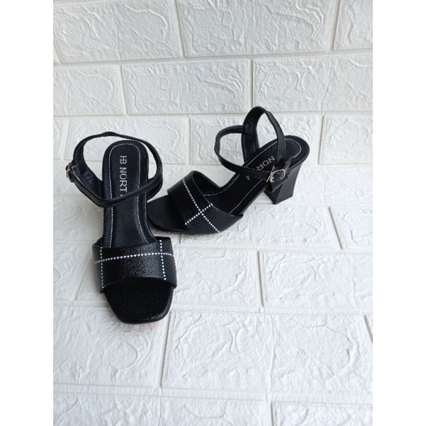 Dép quai hậu nữ.Sandal nữ cao gót