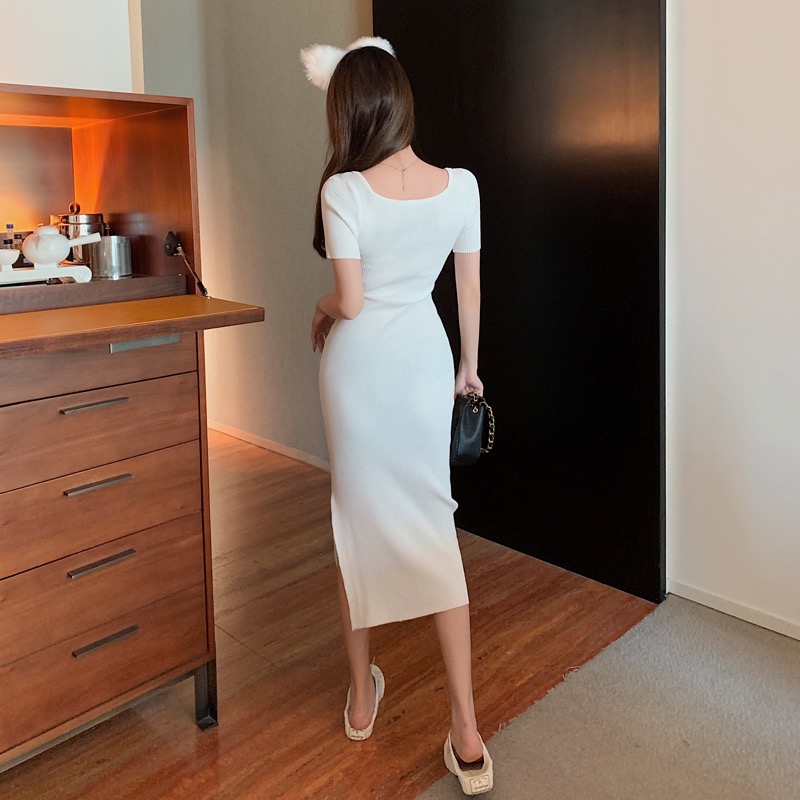 Đầm Dáng Ôm Cổ Vuông Xẻ Tà Quyến Rũ Cho Nữ | BigBuy360 - bigbuy360.vn