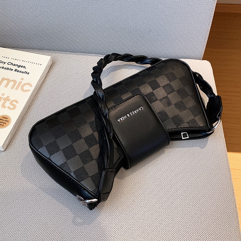 Túi Xách Đeo Vai / Kẹp Nách Cỡ Nhỏ Phong Cách Cổ Điển Thời Trang Thu Đông Mới Chất Lượng Cao Cho Nữ