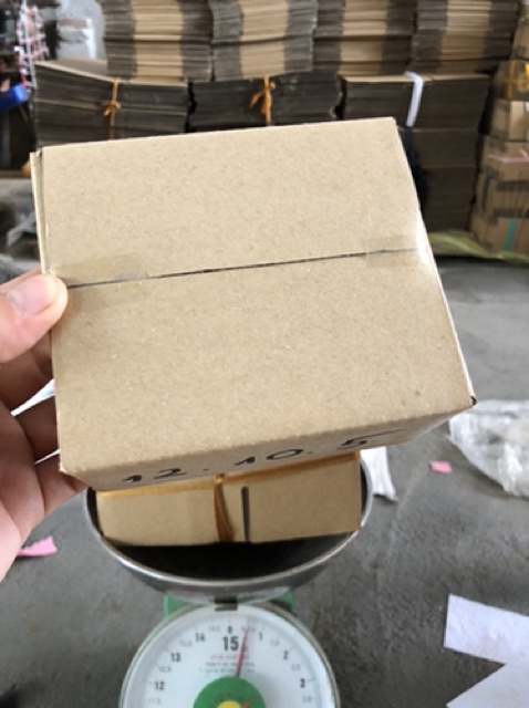 12x10x5 hộp carton đóng hàng giá rẻ(giá 950 đồng)