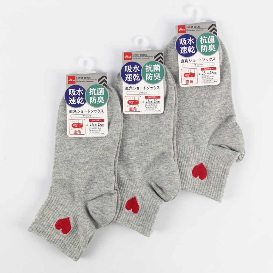 Combo 3 đôi tất nữ cổ lửng họa tiết trái tim Daiso