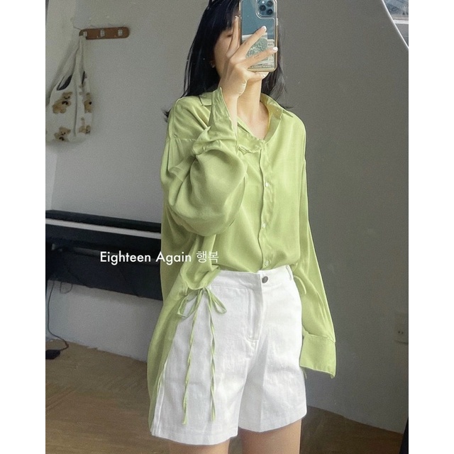 Set áo sơmi lụa xanh kèm quần sort MT