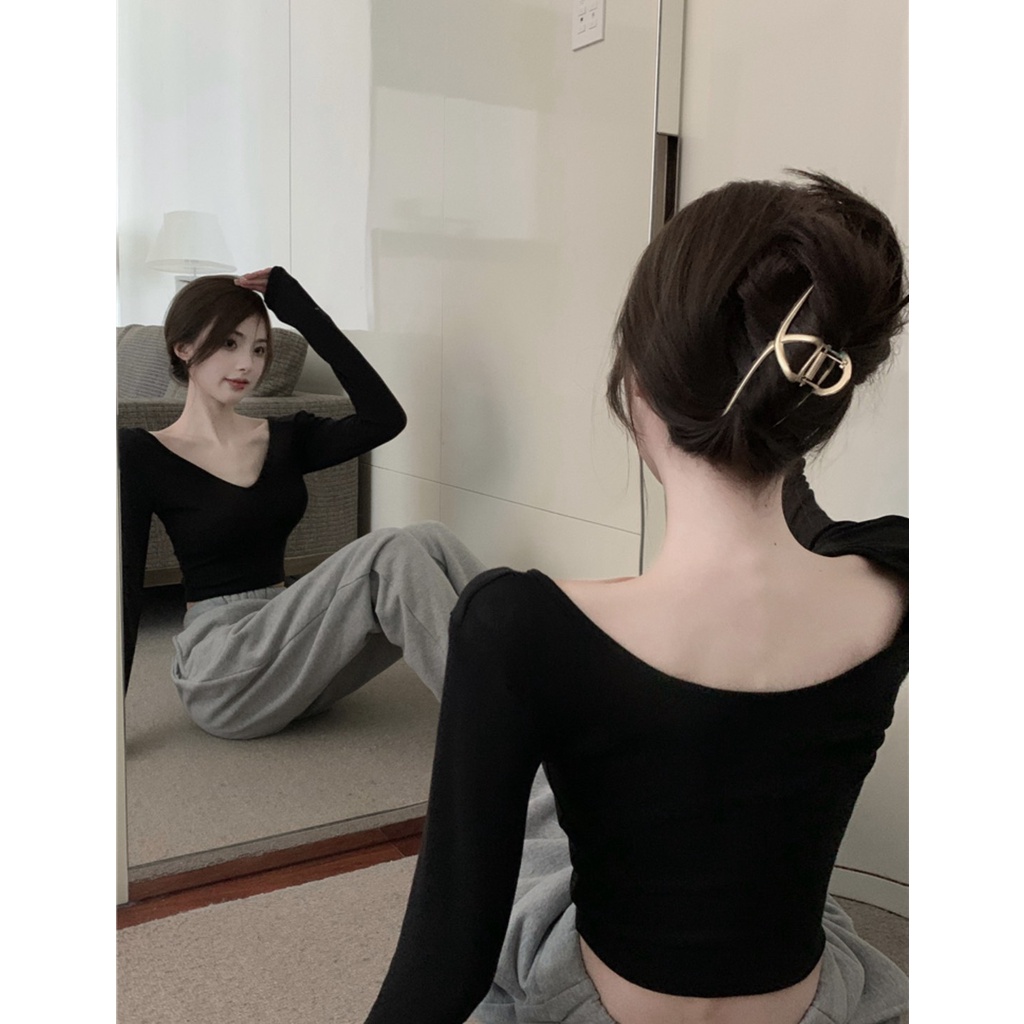 Áo Thun Croptop Tay Dài Cổ Tim_AT Clothing