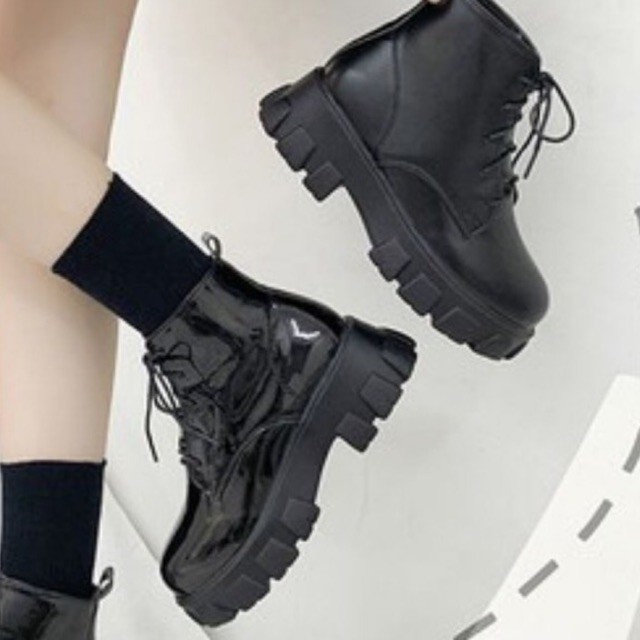 Bốt Martin nữ đế dày phong cách (SẴN) M816