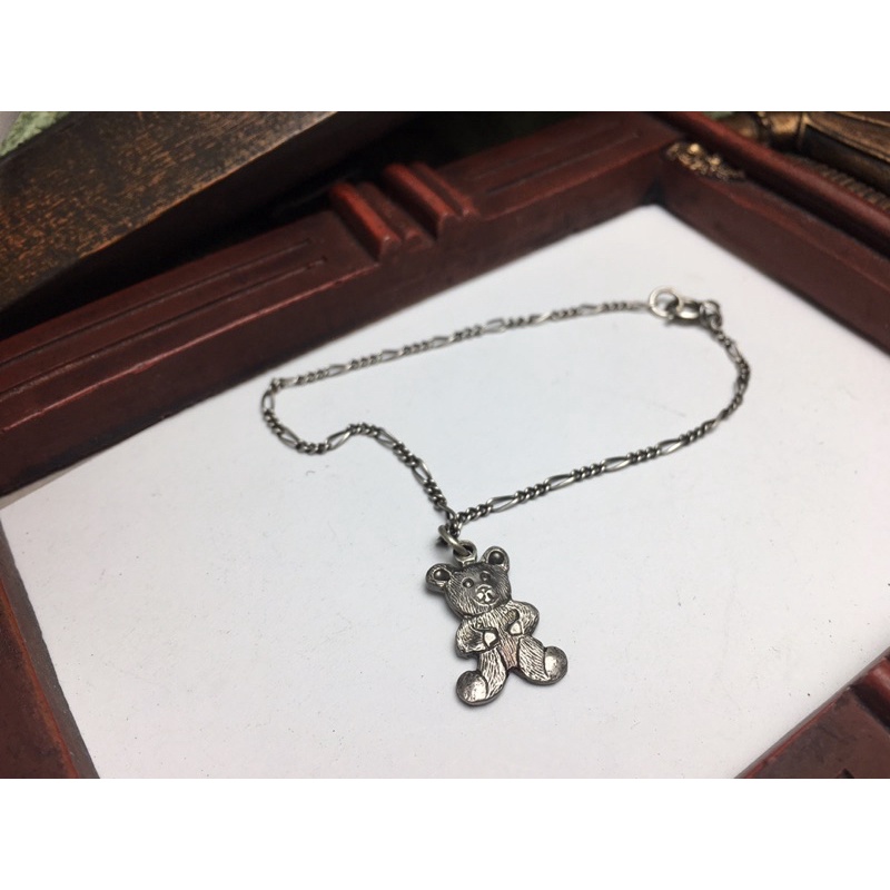 Lắc tay vintage bằng bạc hình gấu 18.5cm khắc logo