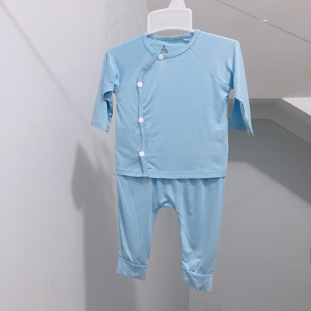 Bộ Tay Dài Cài Lệch Màu Bexiu Bx - Quần Áo Trẻ Sơ Sinh Thun Cotton Lạnh Bexiu Mềm Mượt Mát Cho Bé Trai Và Gái từ 3-9kg