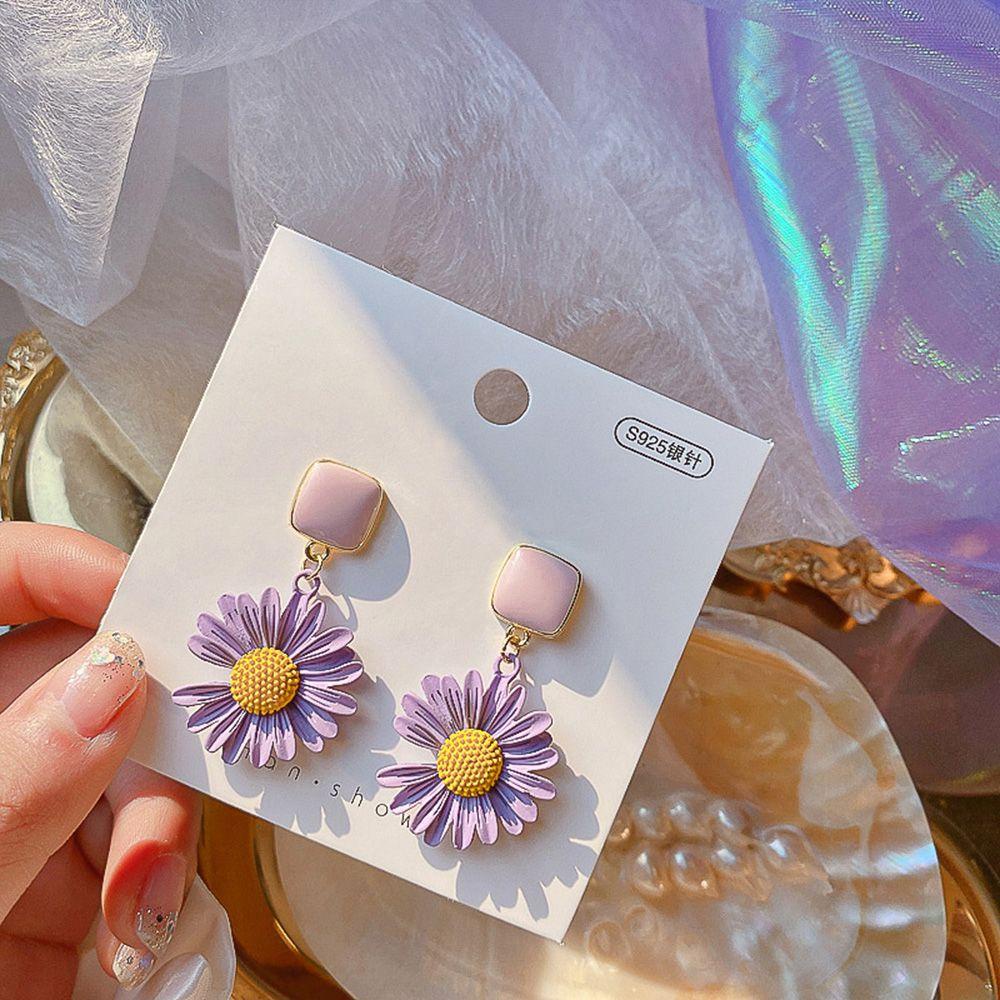 1 Khuyên Tai Nữ Dáng Dài Họa Tiết Hoa Cúc Và Bướm Thời Trang