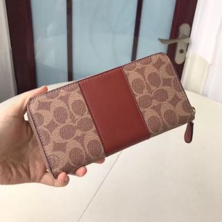 VÍ COACH  NỮ DA THẬT SIÊU ĐẸP